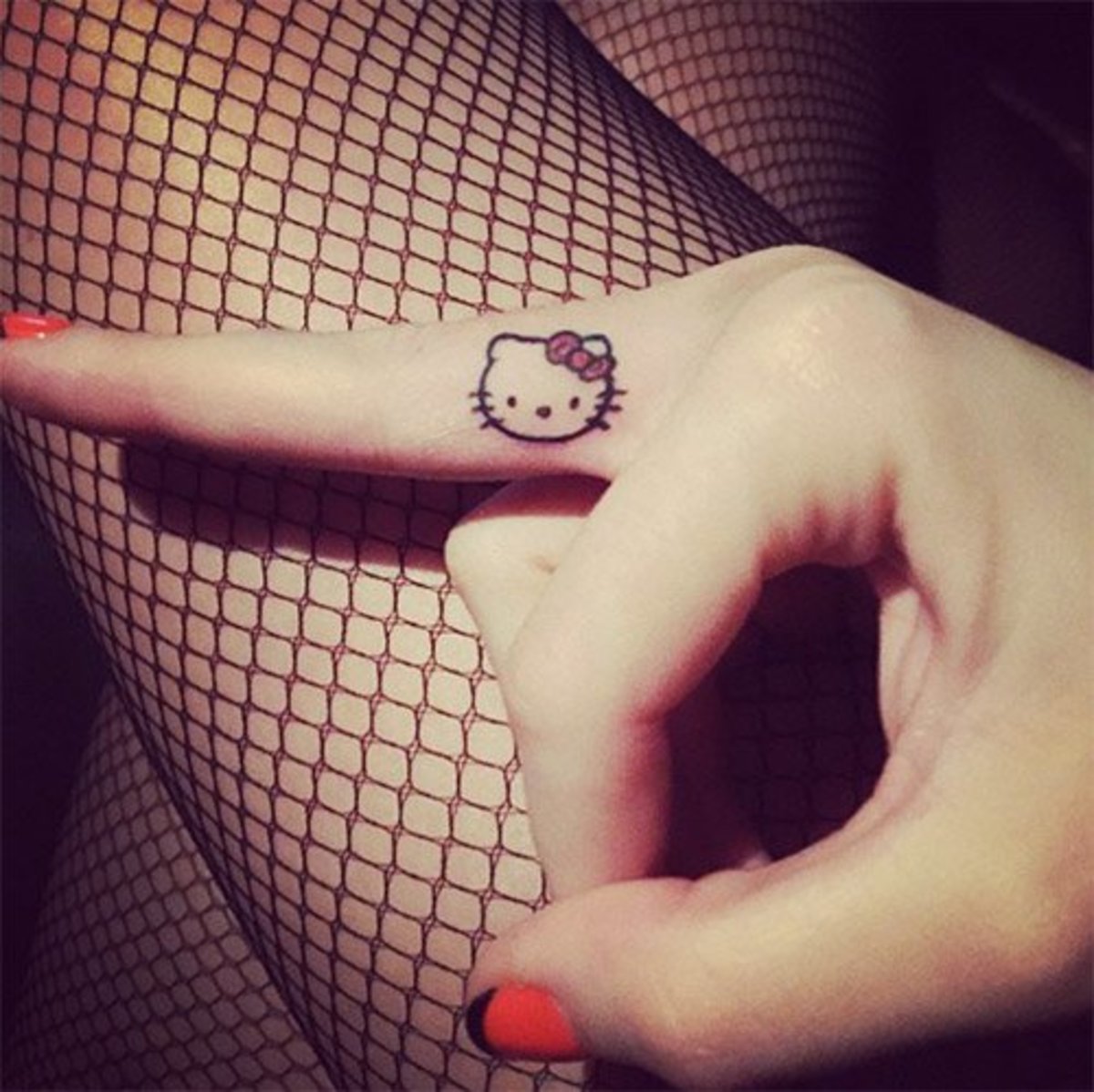 50 mẫu hình xăm Hello Kitty đáng yêu cho nàng lựa chọn - [Kích thước hình ảnh: 1200x1198 px]