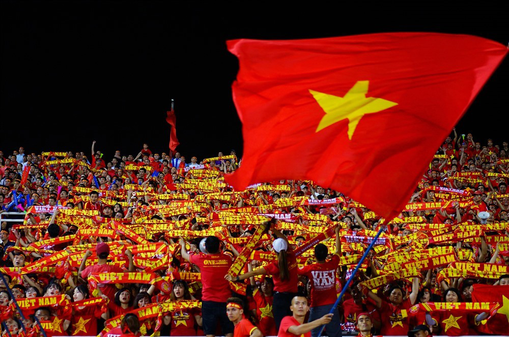 Hình ảnh lá cờ Quốc Kỳ Việt Nam đẹp – Ý nghĩa của lá cờ đỏ sao vàng - [Kích thước hình ảnh: 1000x663 px]
