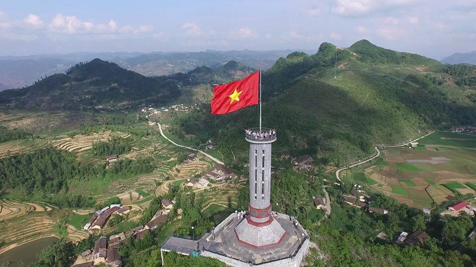 Hình ảnh lá cờ Quốc Kỳ Việt Nam đẹp – Ý nghĩa của lá cờ đỏ sao vàng - [Kích thước hình ảnh: 960x540 px]