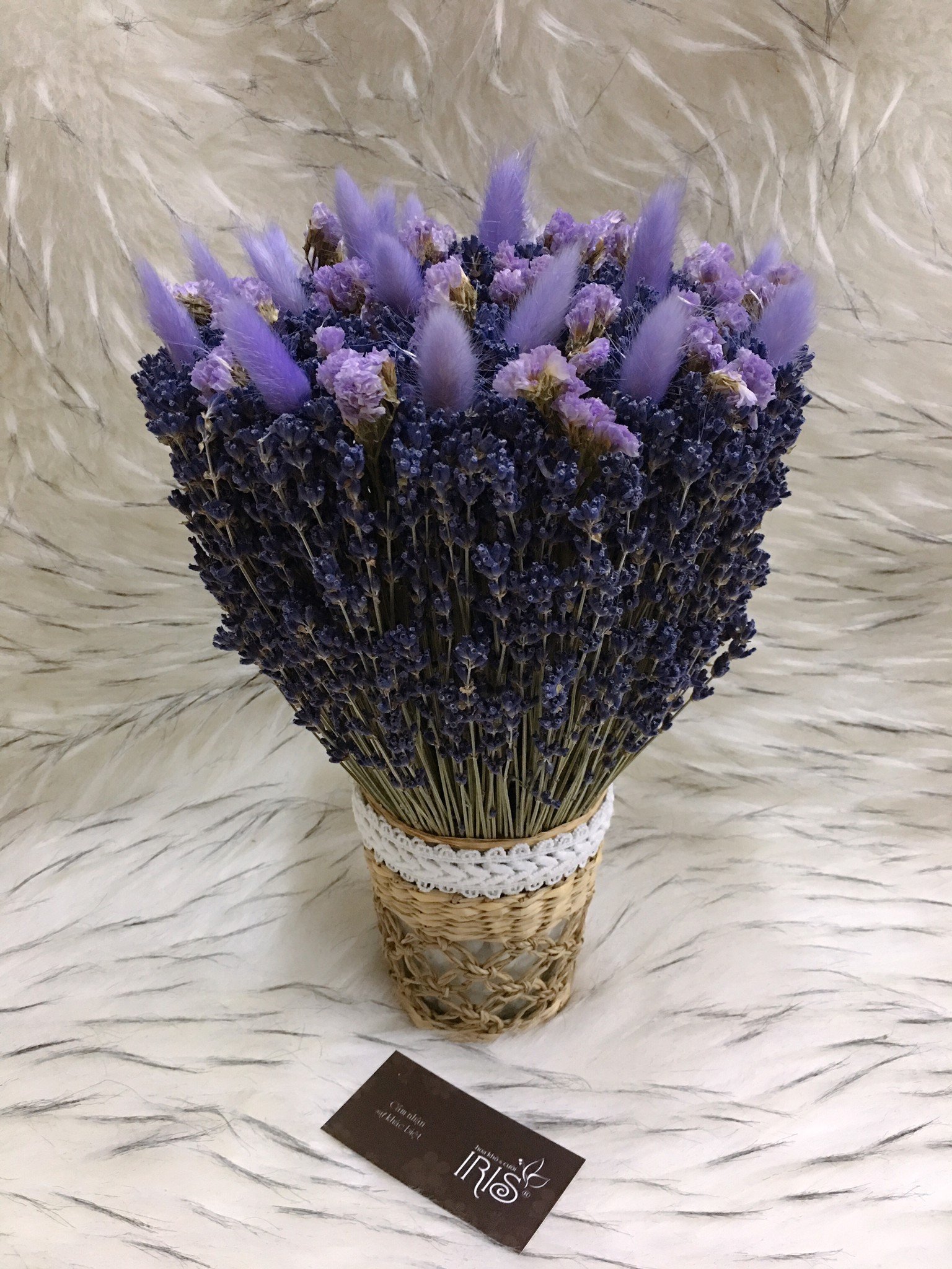 Tổng hợp hình ảnh hoa lavender khô đẹp nhất – Loài hoa may mắn, hạnh phúc - [Kích thước hình ảnh: 1536x2048 px]