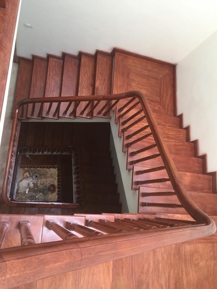 Tổng hợp các mẫu cầu thang gỗ đẹp nhất dành cho ngôi nhà của bạn - [Kích thước hình ảnh: 720x960 px]