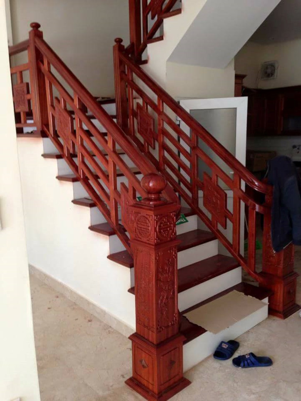 Tổng hợp các mẫu cầu thang gỗ đẹp nhất dành cho ngôi nhà của bạn - [Kích thước hình ảnh: 1000x1333 px]