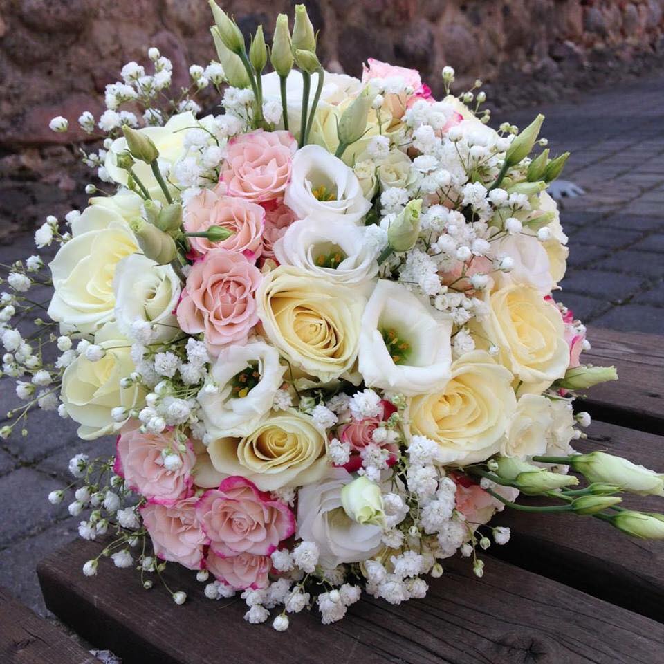 Tổng hợp các hình ảnh bó hoa cưới mang những thông điệp khác nhau - [Kích thước hình ảnh: 960x960 px]
