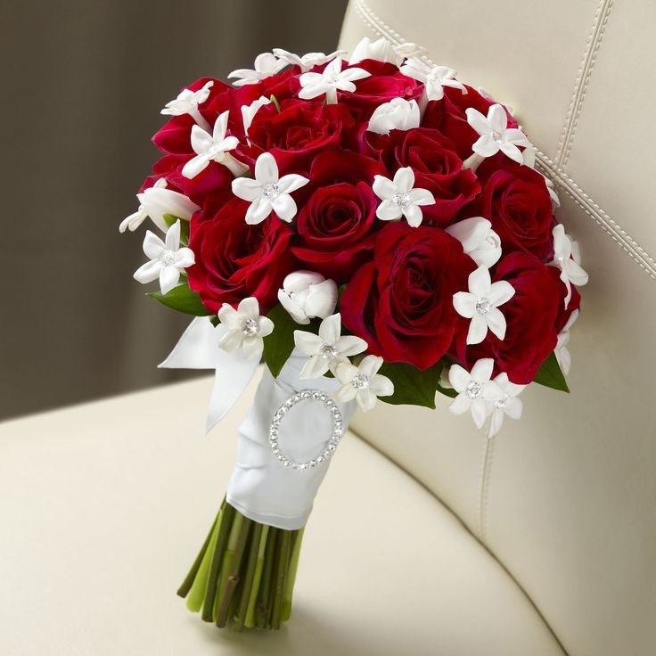 Tổng hợp các hình ảnh bó hoa cưới mang những thông điệp khác nhau - [Kích thước hình ảnh: 736x736 px]