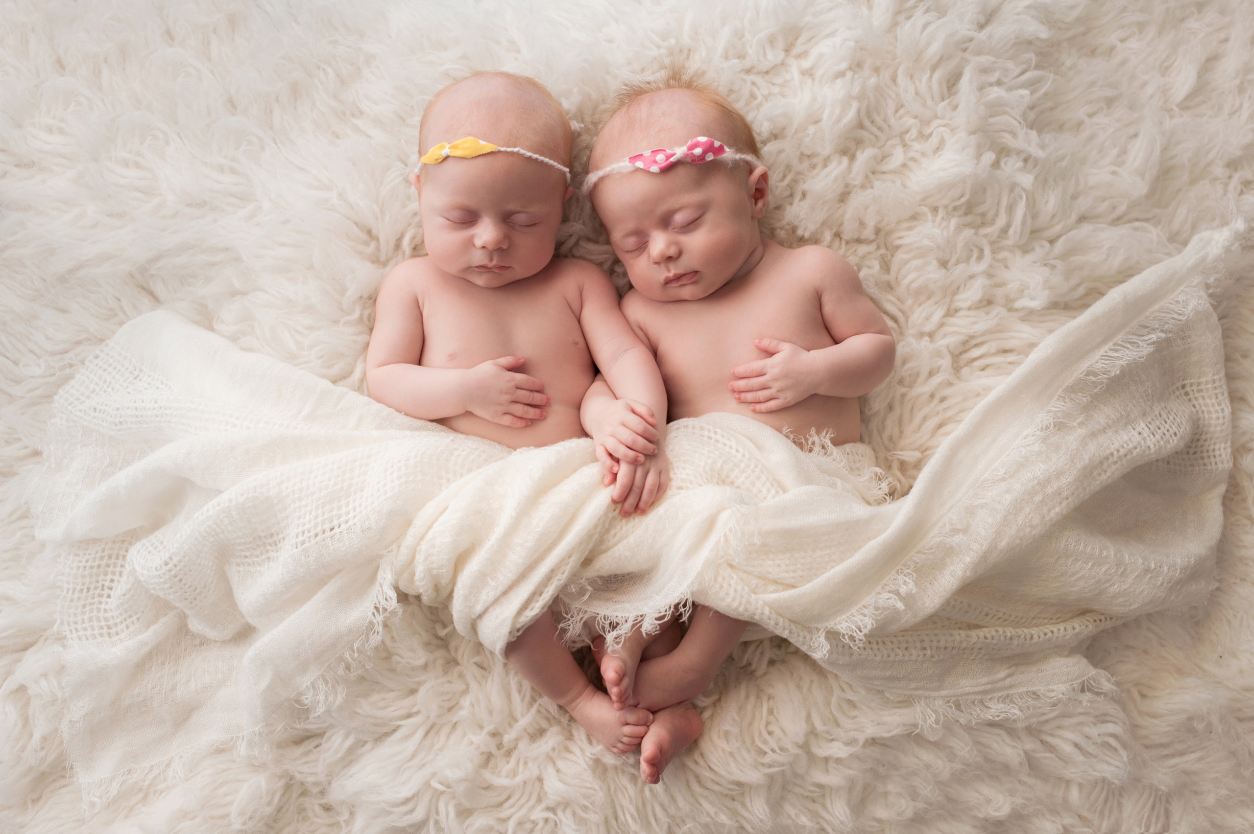 Hình ảnh những em bé dễ thương đáng yêu như thiên thần - [Kích thước hình ảnh: 2560x1704 px]