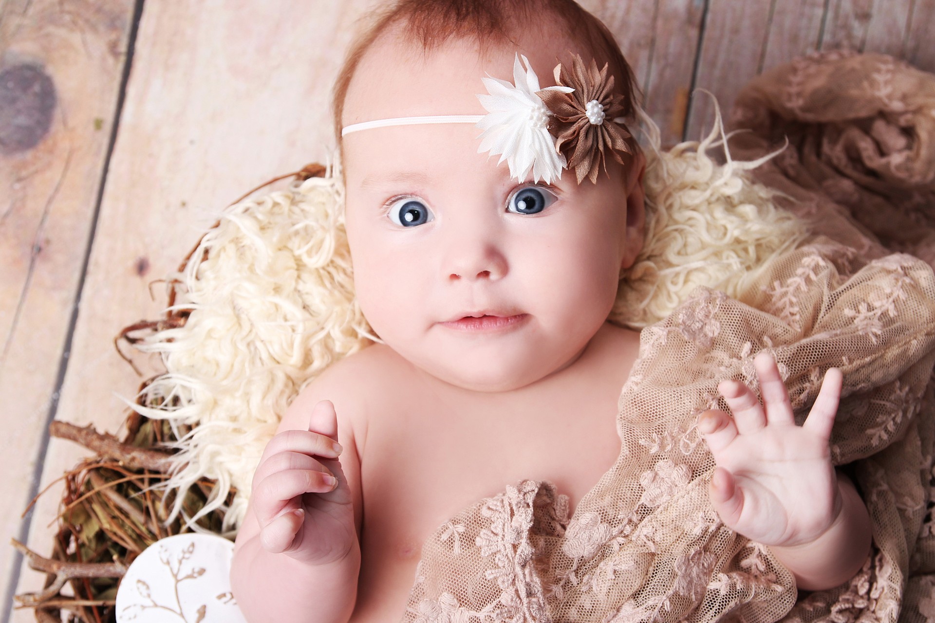 Hình ảnh những em bé dễ thương đáng yêu như thiên thần - [Kích thước hình ảnh: 1920x1280 px]