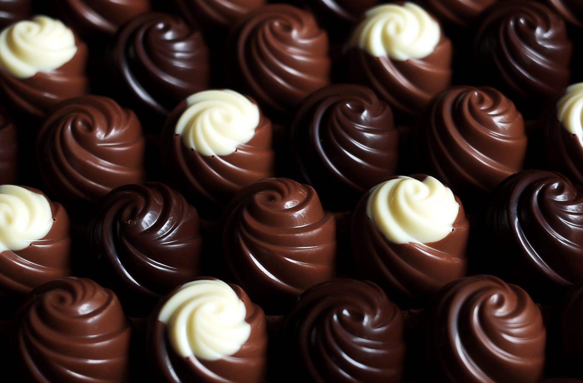 Bộ hình nền Chocolate ngọt ngào nhất cho những người hảo ngọt - [Kích thước hình ảnh: 1920x1262 px]