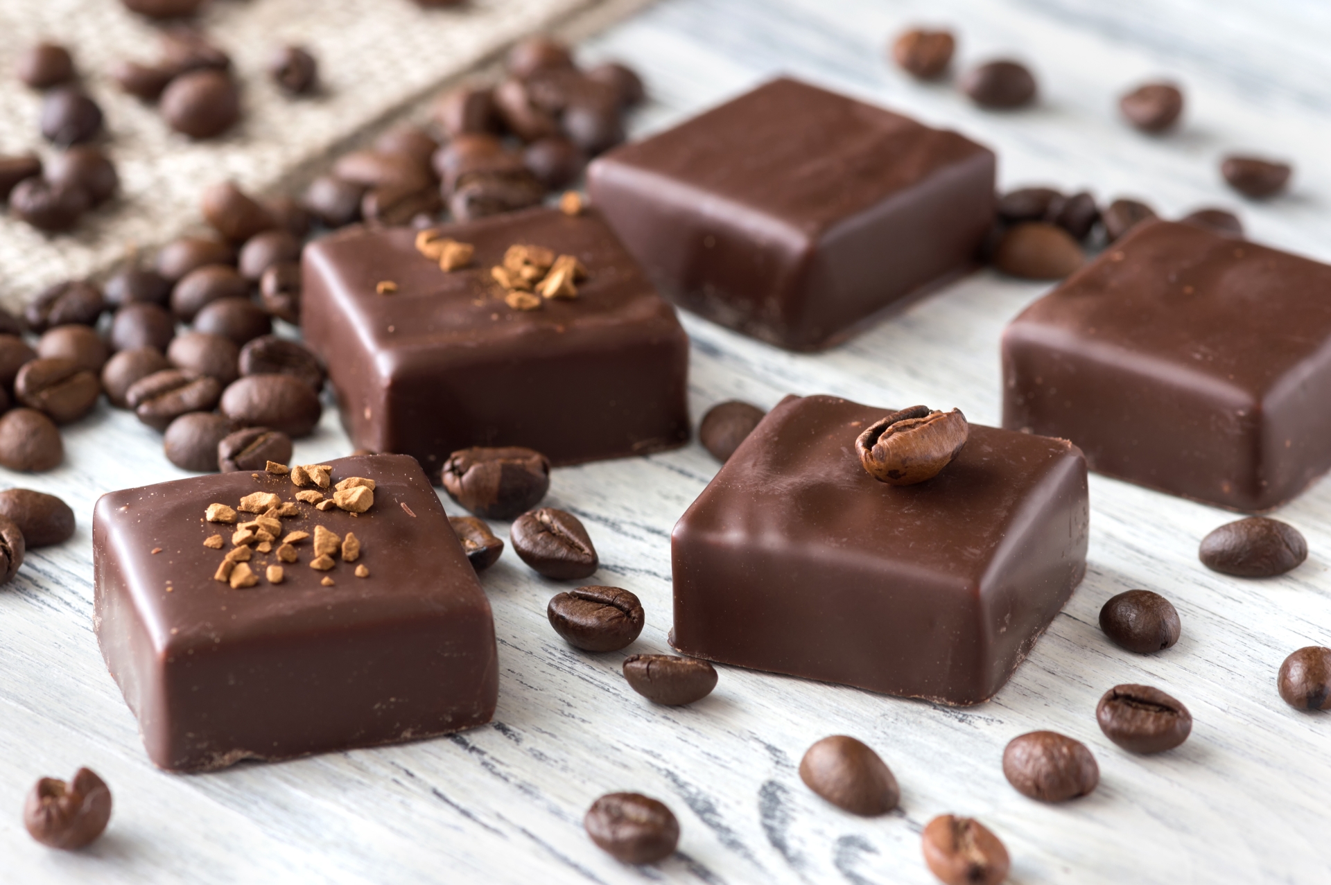 Bộ hình nền Chocolate ngọt ngào nhất cho những người hảo ngọt - [Kích thước hình ảnh: 1920x1277 px]