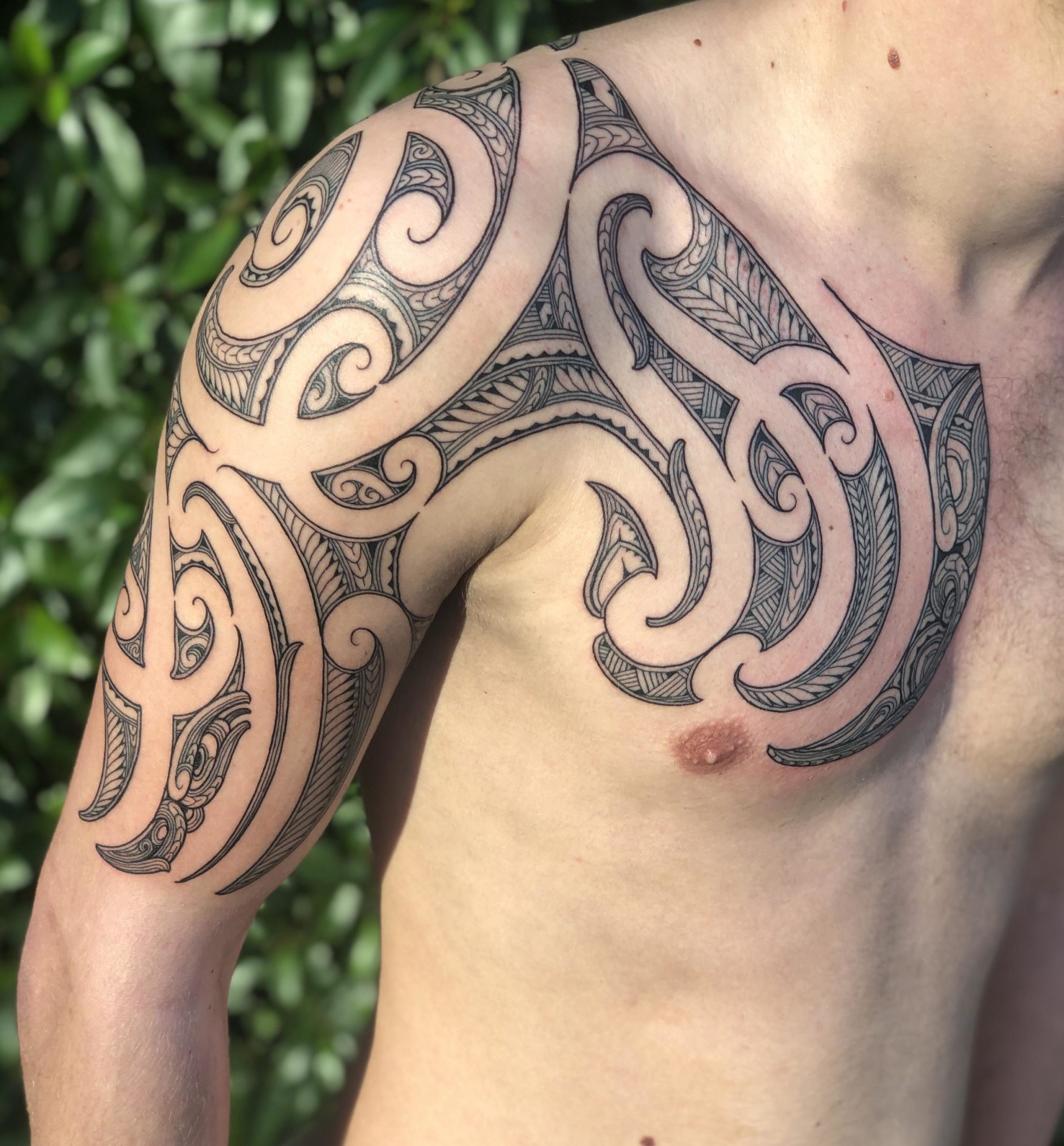 Tổng hợp các mẫu hình xăm Maori cực kì bí ẩn - [Kích thước hình ảnh: 2378x2560 px]
