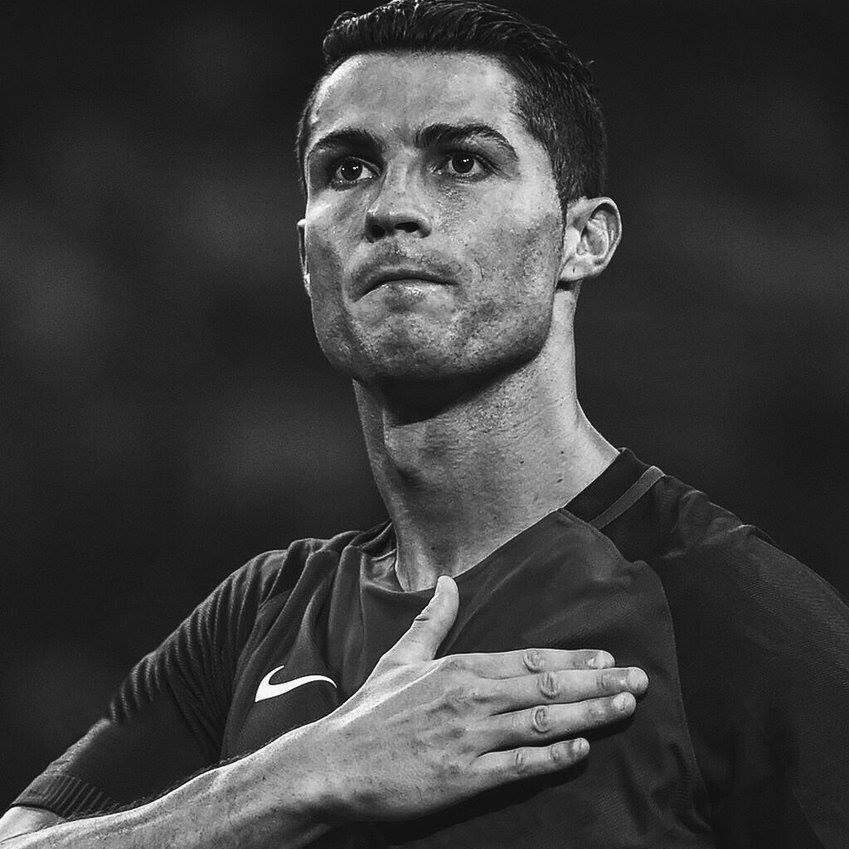 Top 50 hình nền Cristiano Ronaldo CR7 đẹp miễn chê - [Kích thước hình ảnh: 849x849 px]