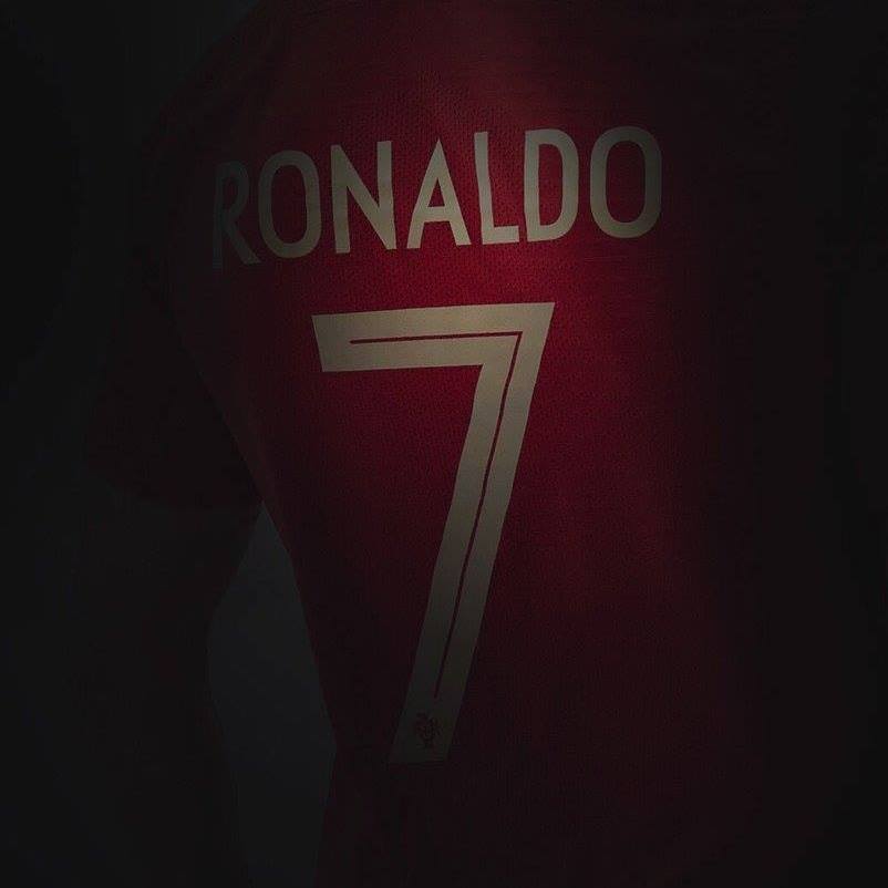 Top 50 hình nền Cristiano Ronaldo CR7 đẹp miễn chê - [Kích thước hình ảnh: 802x802 px]