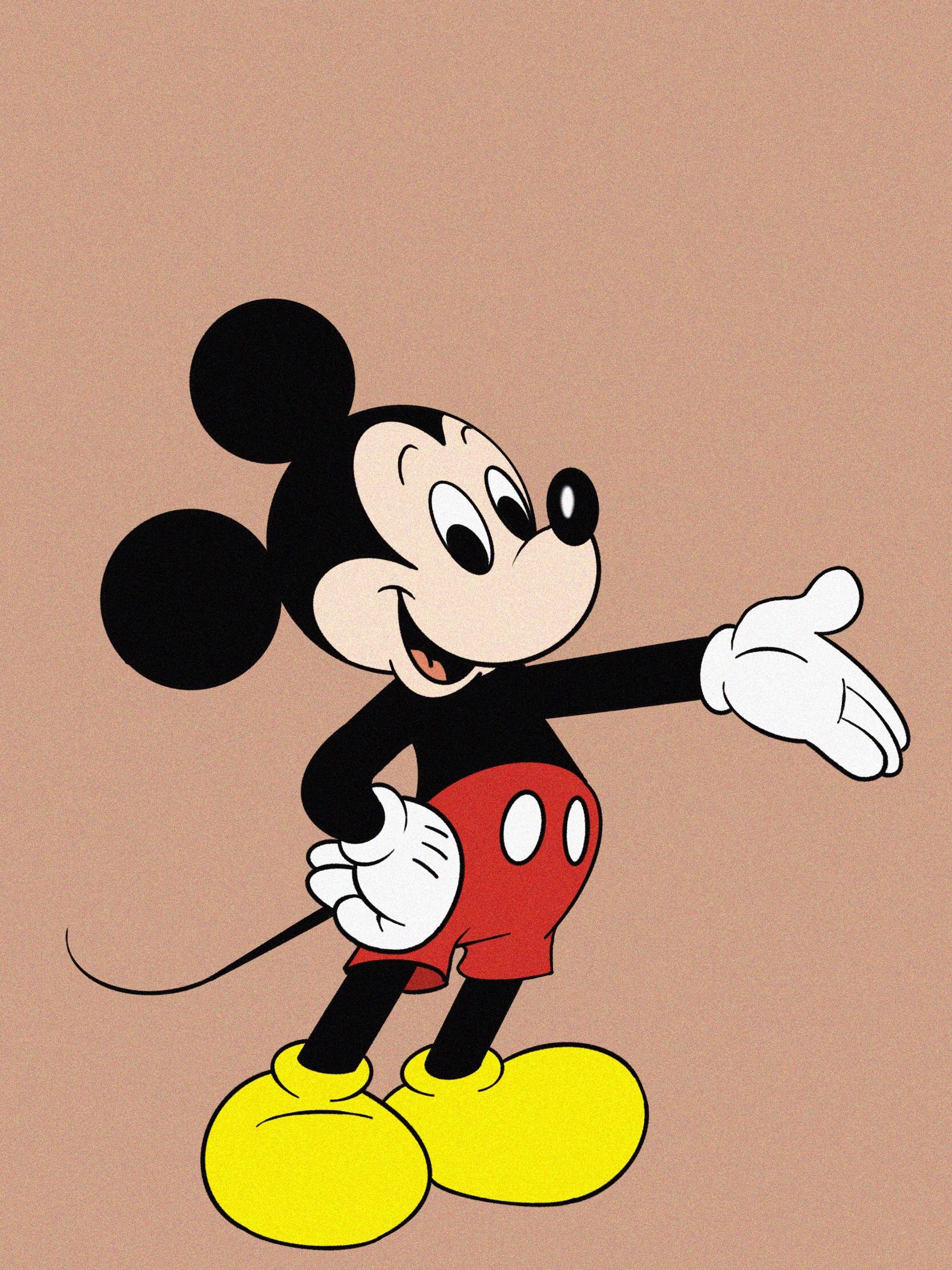 Hình ảnh chuột Mickey đáng yêu dễ thương cho năm Canh Tý - [Kích thước hình ảnh: 1668x2224 px]