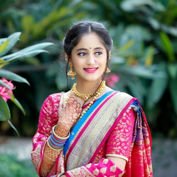 Tranhto24h: Ảnh gái Ấn Độ dễ thương đẹp, 600x600px