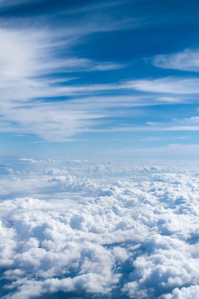 Tranhto24h: Hình nền bầu trời nhìn từ máy bay, 400x600px
