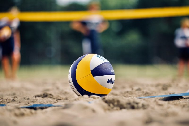 Tranhto24h: Ảnh bóng chuyền trên cát, 800x533px
