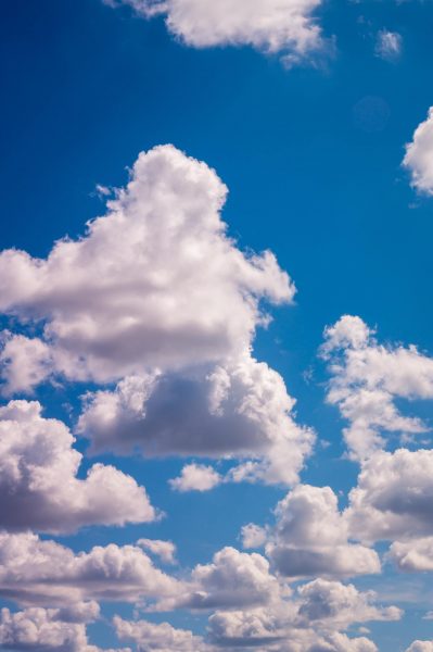 Tranhto24h: hình nền samsung bầu trời nhiều mây, 399x600px