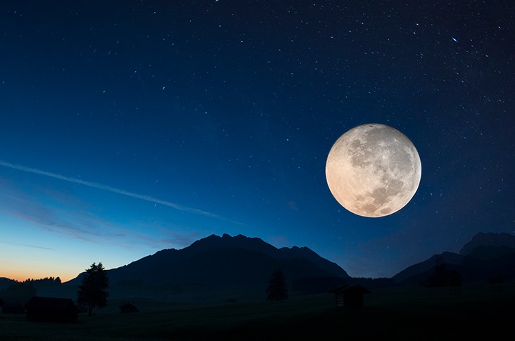 Chiêm ngưỡng 80+ hình ảnh mặt trăng tròn, trăng khuyết đẹp lung linh 732x485 px