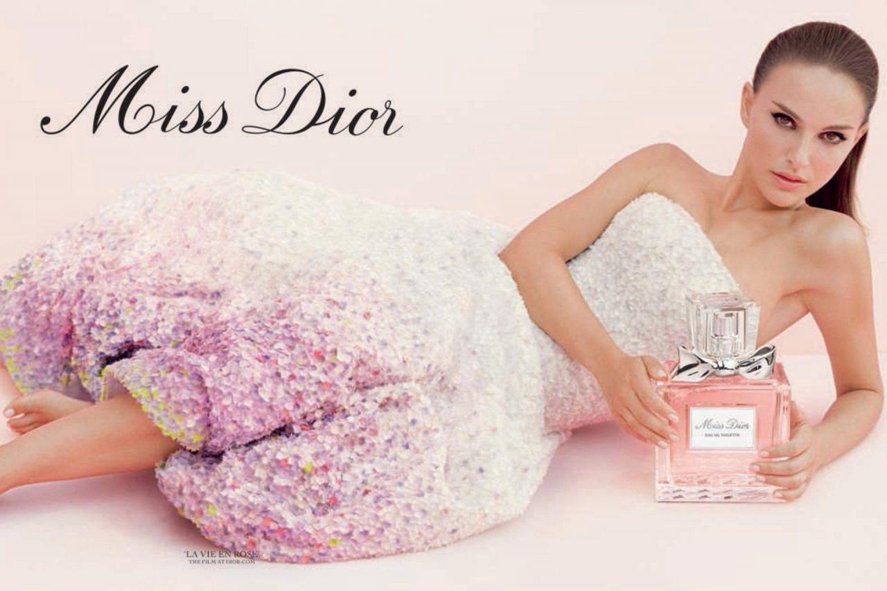 Tranhto24h: 55 hình nền Dior đẹp cho điện thoại và máy tính, 1280x853px